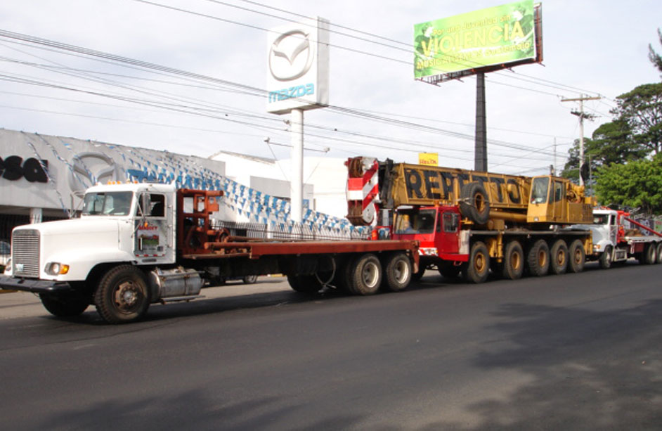 Gruas Manny - Traslado de Maquinaria Pesada